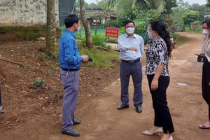 Đôi vợ chồng ở Nghệ An từ bệnh viện về nhà, xét nghiệm xác định mắc Covid-19