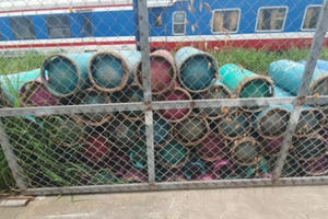 Nhiều vỏ bình gas của Công ty Khí hóa lỏng miền Trung nghi bị chiếm giữ trái phép