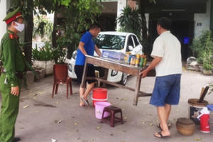 Hà Nội: Siết chặt giám sát cách ly, cấm bán nước vỉa hè, xử phạt mạnh người không đeo khẩu trang