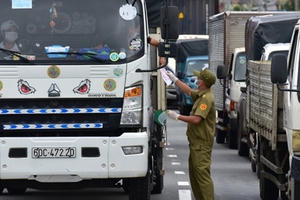 Phát hiện nhiều tài xế dương tính SARS-CoV-2, tổ chức chở người trái phép