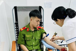 Thanh Hoá: Chiến sĩ công an hiến máu cứu người qua cơn nguy kịch