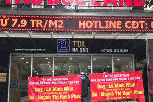 Vụ khách hàng lao đao vì dự án “ma” tại quận 9: Chủ đầu tư tiếp tục “chiêu dụ” khách hàng?