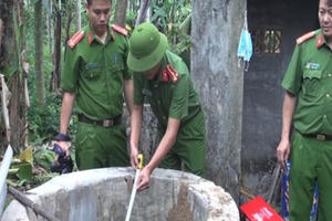 Lời khai man rợ hé lộ nguyên nhân người bố ném con trai 1 tuần tuổi xuống giếng