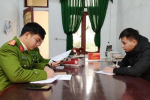 “Nổ” là công an mật để lừa đảo chiếm đoạt gói hàng cấm