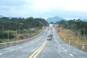 Loạt doanh nghiệp “ăn chênh lệch” tại dự án điều chỉnh tuyến QL 32C Loạt doanh nghiệp “ăn chênh lệch” tại dự án điều chỉnh tuyến QL 32C