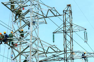 PC1 - Lợi nhuận 2022 giảm mạnh, vay và phát hành trái phiếu dài hạn tăng 32%