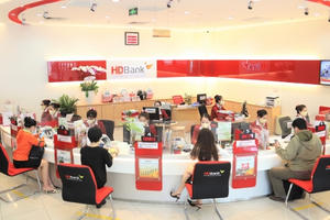 Dẫn đầu tăng trưởng giao dịch thẻ, HDBank nhận cùng lúc 2 giải thưởng của Visa