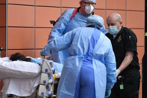 Anh nâng mức phạt đối với những người vi phạm lệnh phong tỏa