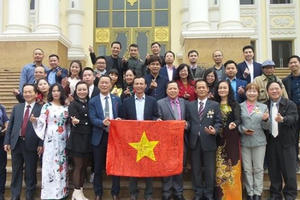 Hậu duệ vua Lý ở Hàn Quốc và ký ức Tết Việt