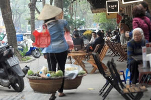 Hà Nội dự kiến thí điểm cho thuê vỉa hè trong tháng 1/2024