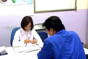 Bộ Y tế đề xuất thêm đối tượng được cấp miễn phí thuốc kháng HIV