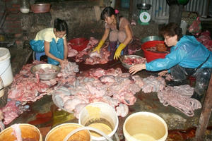 An toàn thực phẩm: Vi phạm nhiều, xử lý chẳng bao nhiêu An toàn thực phẩm: Vi phạm nhiều, xử lý chẳng bao nhiêu