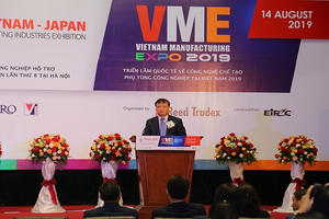 Khai mạc hai cuộc triển lãm lớn về công nghiệp hỗ trợ