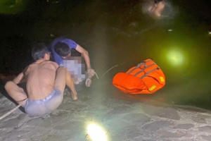 Lao xuống hồ điều hòa cứu bạn, một thanh niên tử vong