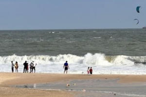 Bình Thuận: Nam du khách tử vong khi tắm biển