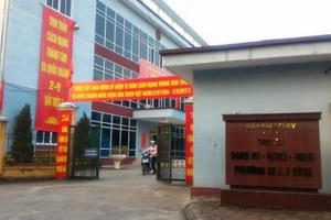 Nhiều cán bộ bị xem xét kỷ luật vì cấp sổ đỏ sai tại phường Xuân Đỉnh Nhiều cán bộ bị xem xét kỷ luật vì cấp sổ đỏ sai tại phường Xuân Đỉnh