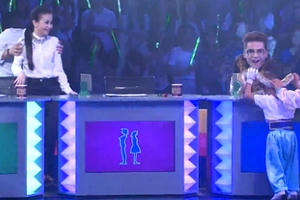 Người hùng tí hon tập 9: Cẩm Ly sợ hú vía khi bị dọa trăn Người hùng tí hon tập 9: Cẩm Ly sợ hú vía khi bị dọa trăn