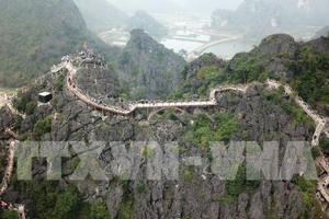 Nhiều khả năng không thể tháo dỡ công trình xây dựng trái phép tại Tràng An trong 1 tháng