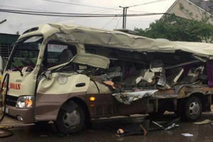 Nghệ An: Hai vụ tai nạn kinh hoàng xảy ra liên tiếp khiến 6 người tử vong