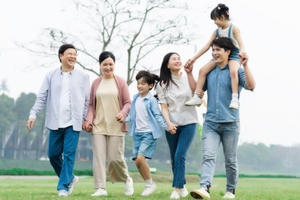 Xóa bỏ “rào cản thế hệ” - cần học cách yêu thương