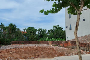 Nguyên đơn và bị đơn trong vụ "Tranh chấp Hợp đồng chuyển nhượng quyền sử dụng đất” ở Phúc Thọ đều kháng cáo