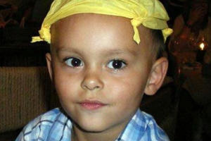 Cậu bé 11 tuổi bỗng chốc biến thành ông già 70 tuổi chỉ trong một đêm Cậu bé 11 tuổi bỗng chốc biến thành ông già 70 tuổi chỉ trong một đêm