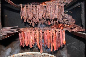 Thịt lợn “đội lốt” thịt trâu khô tung hoành mạng facebook?