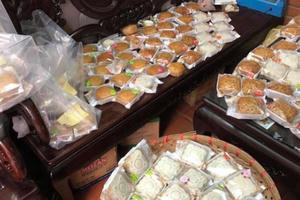 Tiêu dùng 72h: Bánh trung thu xịn không có giá dưới 3.000 đồng/chiếc