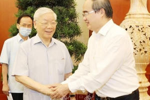 Tổng Bí thư, Chủ tịch nước chủ trì buổi làm việc với Ban Thường vụ Thành ủy TP Hồ Chí Minh