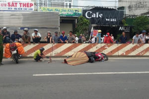 Cặp vợ chồng người Mỹ gặp nạn dưới bánh xe ben