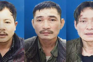 Lấy vợ làm mồi dụ tình địch trong nhà nghỉ