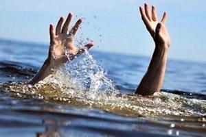 Nghệ An: Ra ao cho cá ăn, phát hiện hai cháu bé đuối nước Nghệ An: Ra ao cho cá ăn, phát hiện hai cháu bé đuối nước