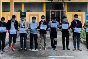 Lạng Sơn: Bắt quả tang 9 đối tượng có hành vi đánh bạc dưới hình thức xóc đĩa