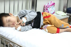 Tưởng thuốc tâm thần là kẹo, 3 chị em ngã lăn ra bất tỉnh