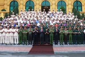 Chủ tịch nước gặp mặt các điển hình trong đấu tranh phòng, chống ma tuý