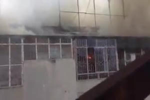 Clip khói lửa ngút trời ở toà nhà Pizza Pepperroni 37 Trần Đăng Ninh