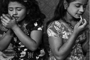 Đắng cay chuyện trẻ em bán trinh để khao cả làng