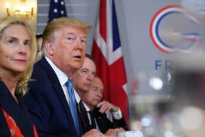 Ông Trump tuyên bố tình trạng khẩn cấp quốc gia vì thương chiến với Trung Quốc? Ông Trump tuyên bố tình trạng khẩn cấp quốc gia vì thương chiến với Trung Quốc?