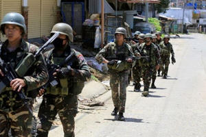 Australia đề nghị giúp Philippines đào tạo quân đội chống IS