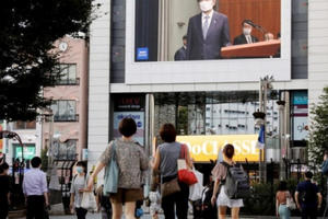 Ra đi sau lập kỷ lục