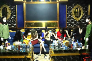 Hà Tĩnh: Khởi tố 2 “dân chơi” trong “bữa tiệc” ma túy tại quá karaoke giữa mùa dịch