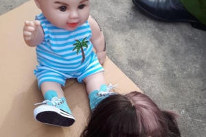 Phát hiện 71 búp bê nghi là Kumanthong được cất giấu tại một căn chung cư