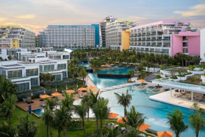 Đầu bếp người Ý Andrea Molinari bất ngờ được mời về Premier Residences Phu Quoc Emerald Bay