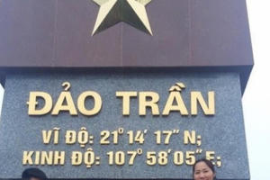 Tấm lòng của cô giáo vùng cao với trẻ em nơi xóm đảo Tấm lòng của cô giáo vùng cao với trẻ em nơi xóm đảo