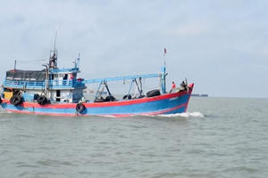 Cảnh sát biển bắt tàu chở 60 nghìn lít dầu DO không rõ nguồn gốc