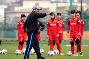 HLV Mai Đức Chung 'lên tiếng' sau lùm xùm VFF chậm trả lương