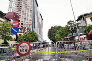 Hà Nội tháo dỡ giai đoạn 2 công trình sai phạm tại 8B Lê Trực