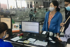 Vé máy bay, tàu Tết bán chậm