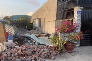 Vũng Tàu: Điều tra băng nhóm côn đồ dùng hung khí khống chế người dân, đập phá nhà cửa