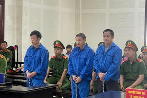 Quảng Ninh: Tuyên án tử hình 3 đối tượng mua bán ma túy với số lượng lớn Quảng Ninh: Tuyên án tử hình 3 đối tượng mua bán ma túy với số lượng lớn